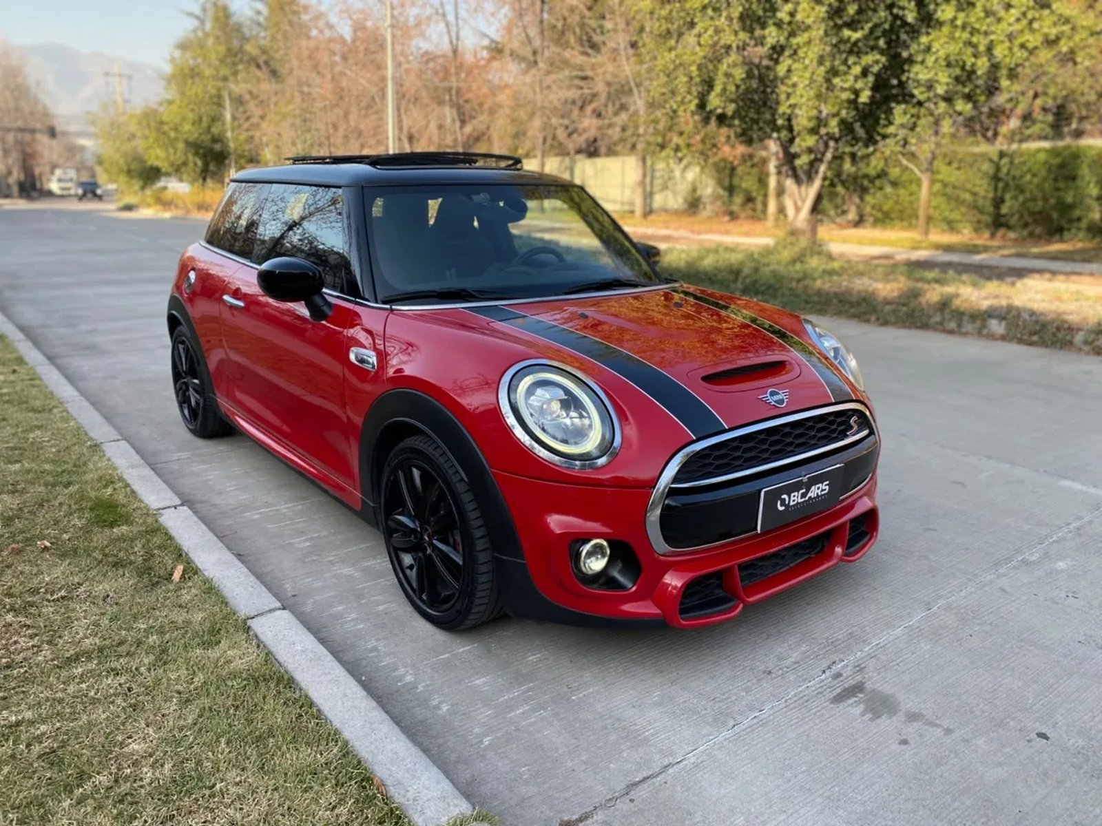 MINI Cooper 2.0 JCW S Package 4X2 HB AT 3P 2021 - Imagen 13 de 20