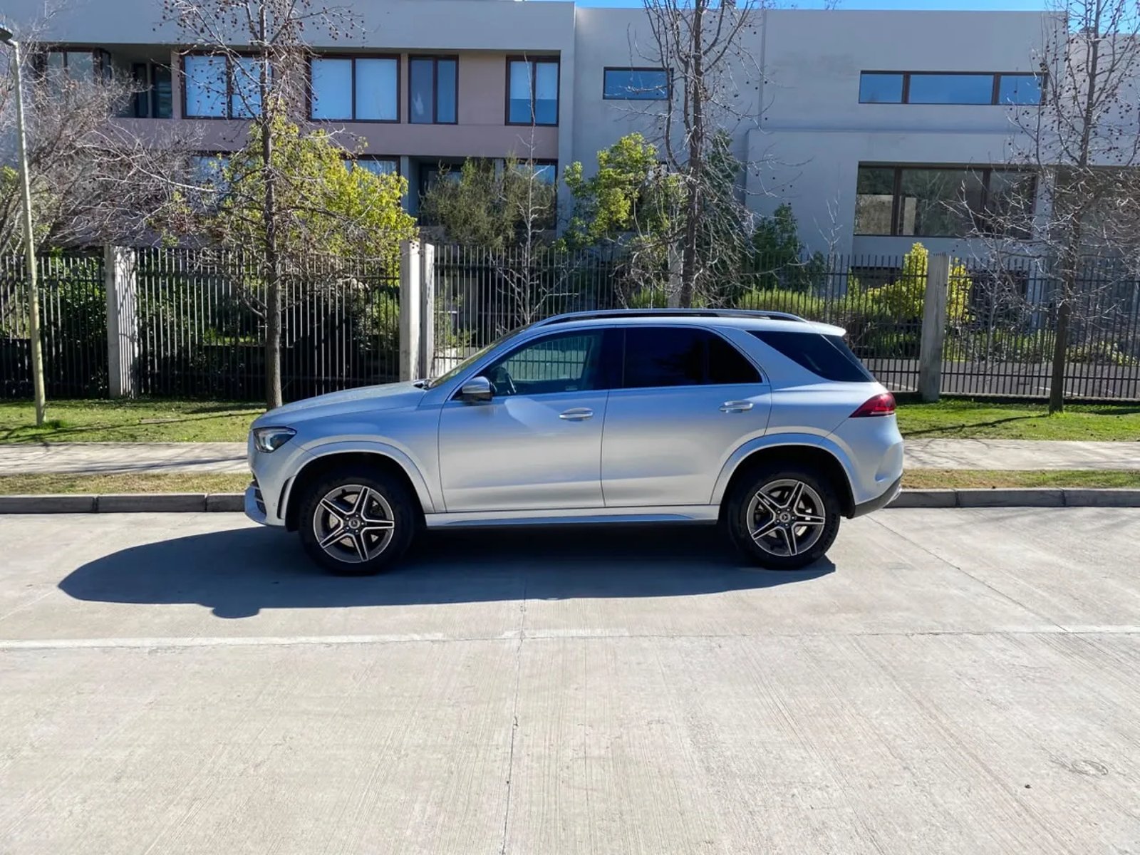 Mercedes-Benz GLE 400 d 2.9 Diésel 4MATIC 4X4 AT 2021 - Foto 5 de 20