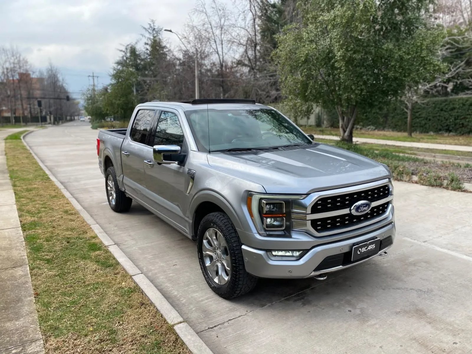 Ford F-150 3.5 Platinum Doble Cabina 4X4 AT 2022 - Imagen 13 de 20