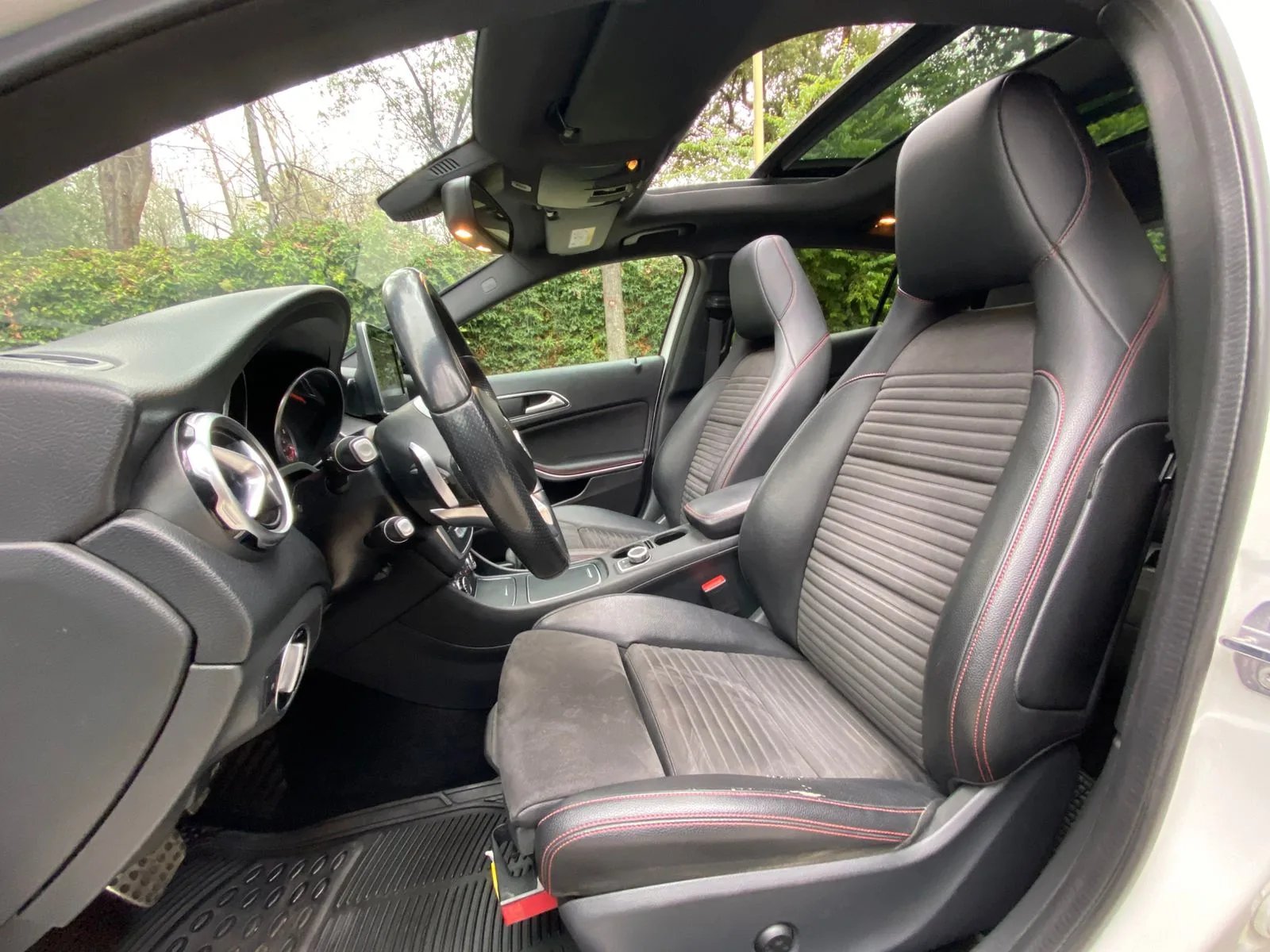 MERCEDES-BENZ GLA 220 2.1 CDI Diésel 4MATIC 4X4 AT 2019 - Imagen 17 de 20