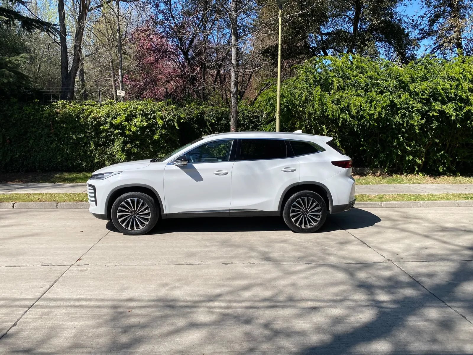 Exeed TXL 2.0T DCT Unlimited 4WD 2023 - Foto 5 de 20