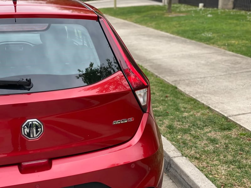 MG 3 1.5 STD 4X2 HB AT 2022 - Imagen 9 de 20