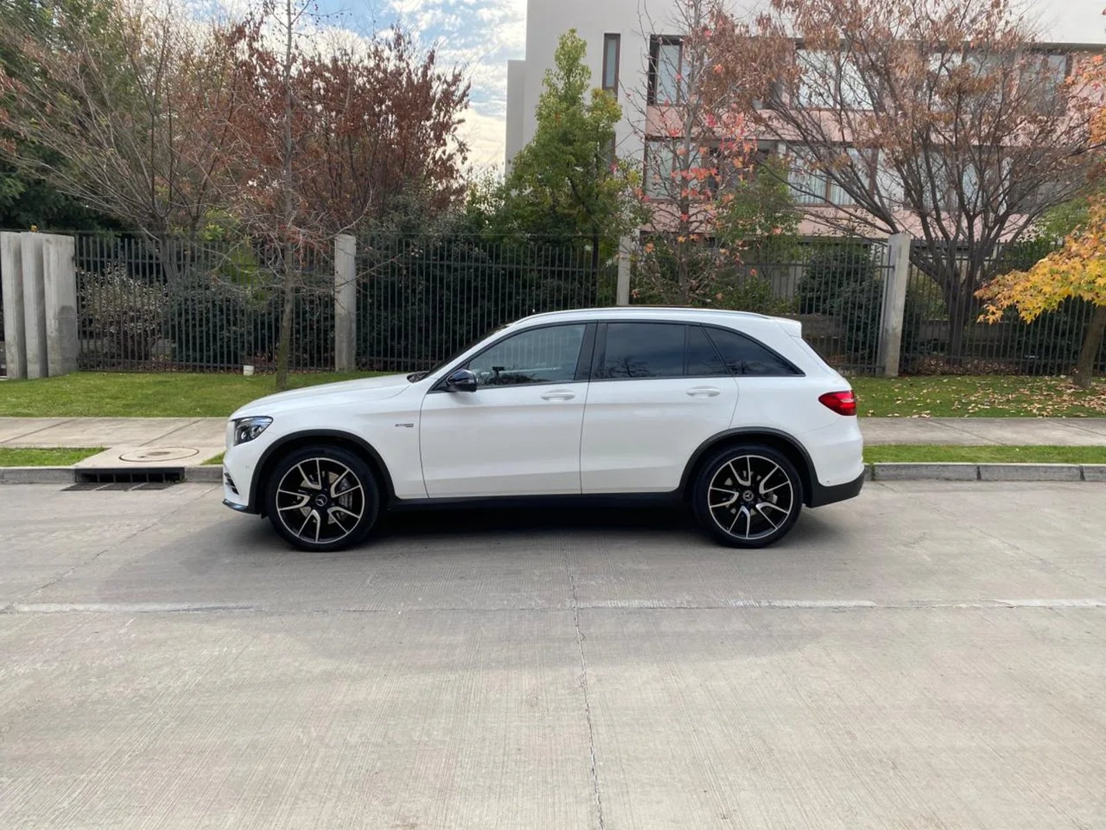 Mercedes-Benz GLC 43 AMG 3.0 Biturbo Auto 2018 - Imagen 5 de 20