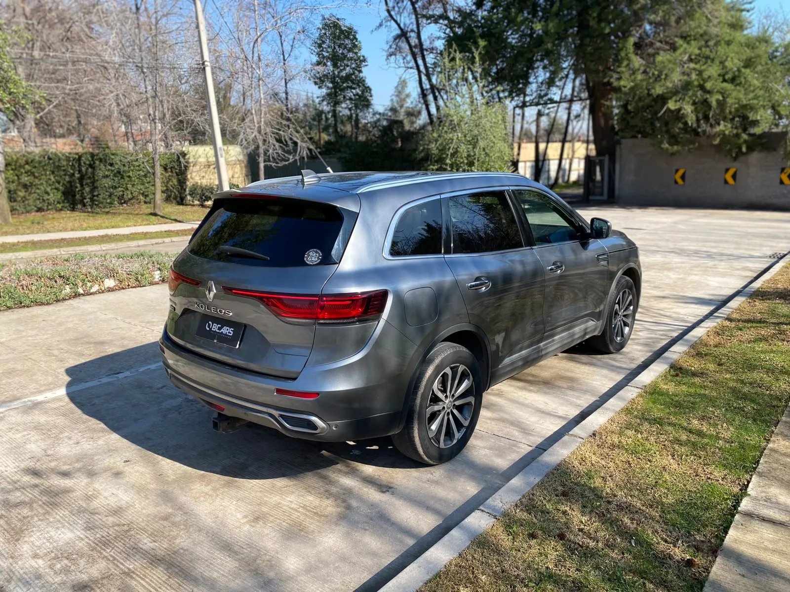 Renault Koleos 2.5 Intens 2WD AT 2022 - Imagen 10 de 20
