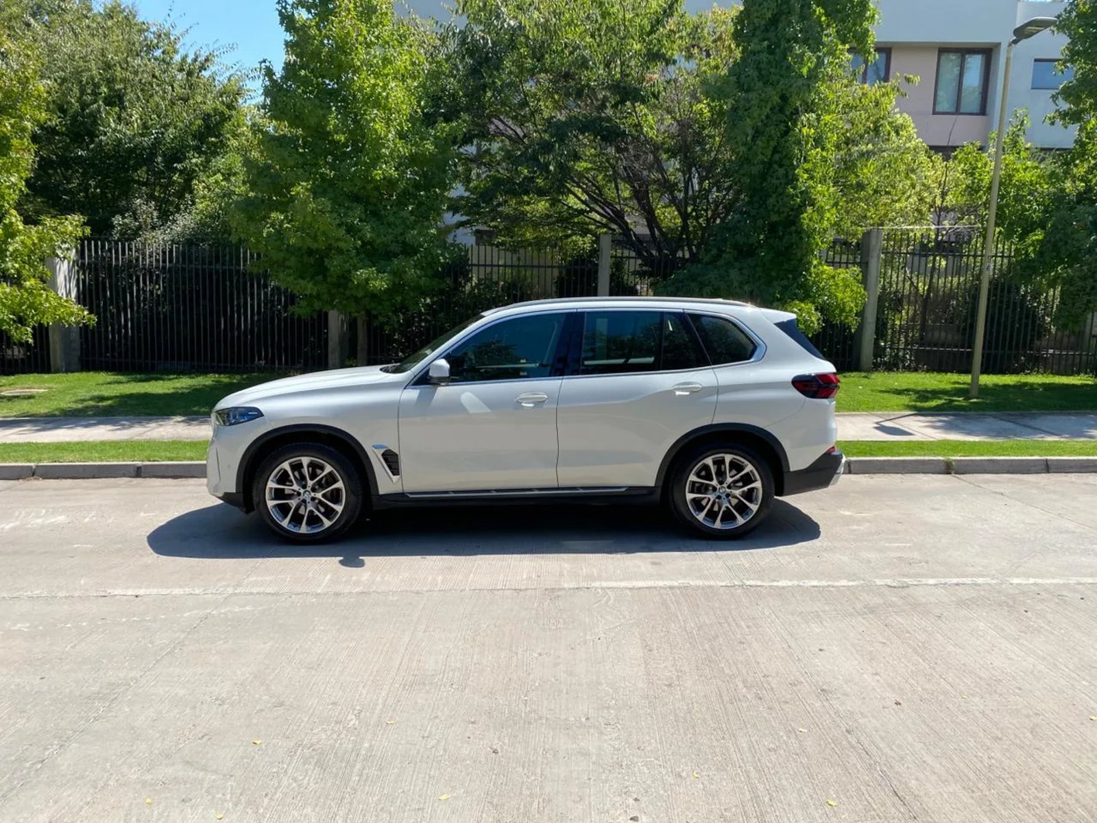 BMW X5 3.0 xDrive40i X Line Auto 2024 - Imagen 5 de 20