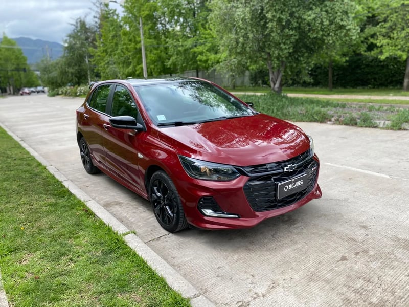 Chevrolet Onix 1.0T RS 4X2 HB MT 2024 - Imagen 13 de 20