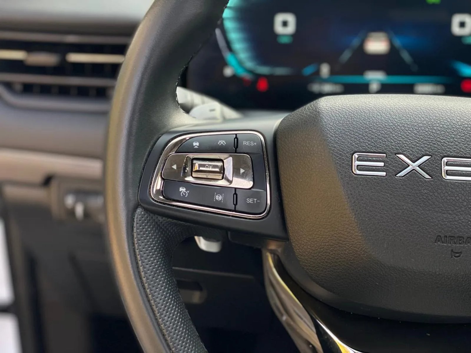 Exeed TXL 2.0T DCT Unlimited 4WD 2023 - Imagen 18 de 20