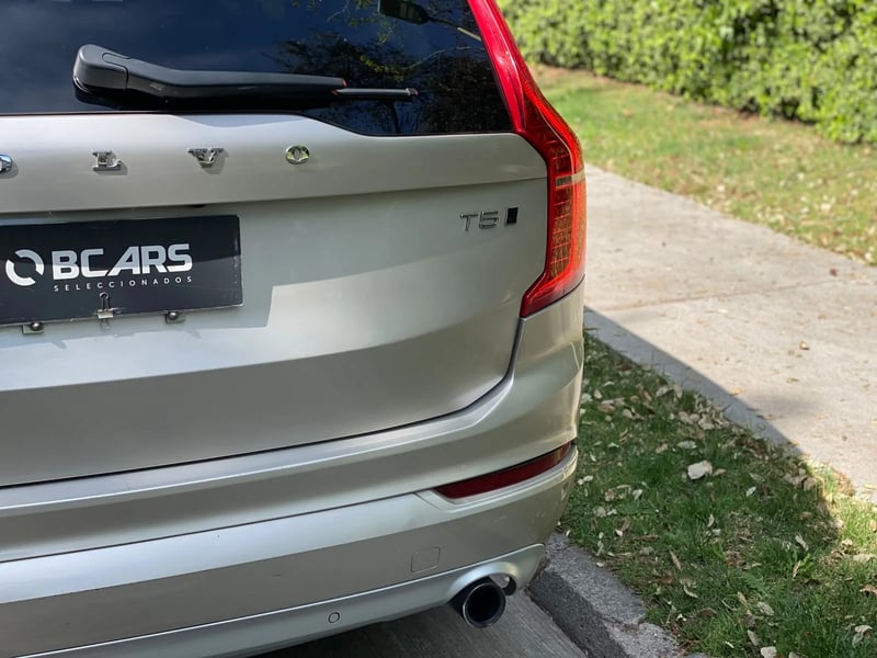 Volvo XC90 2.0 T5 Kinetic AWD AT 2017 - Imagen 9 de 20