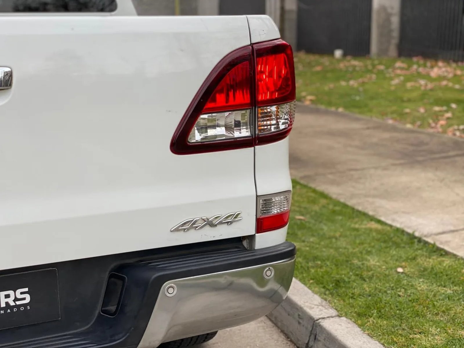 Mazda BT-50 2.2 SDX Diésel 4X4 Doble Cabina 6MT 2021 - Imagen 9 de 20