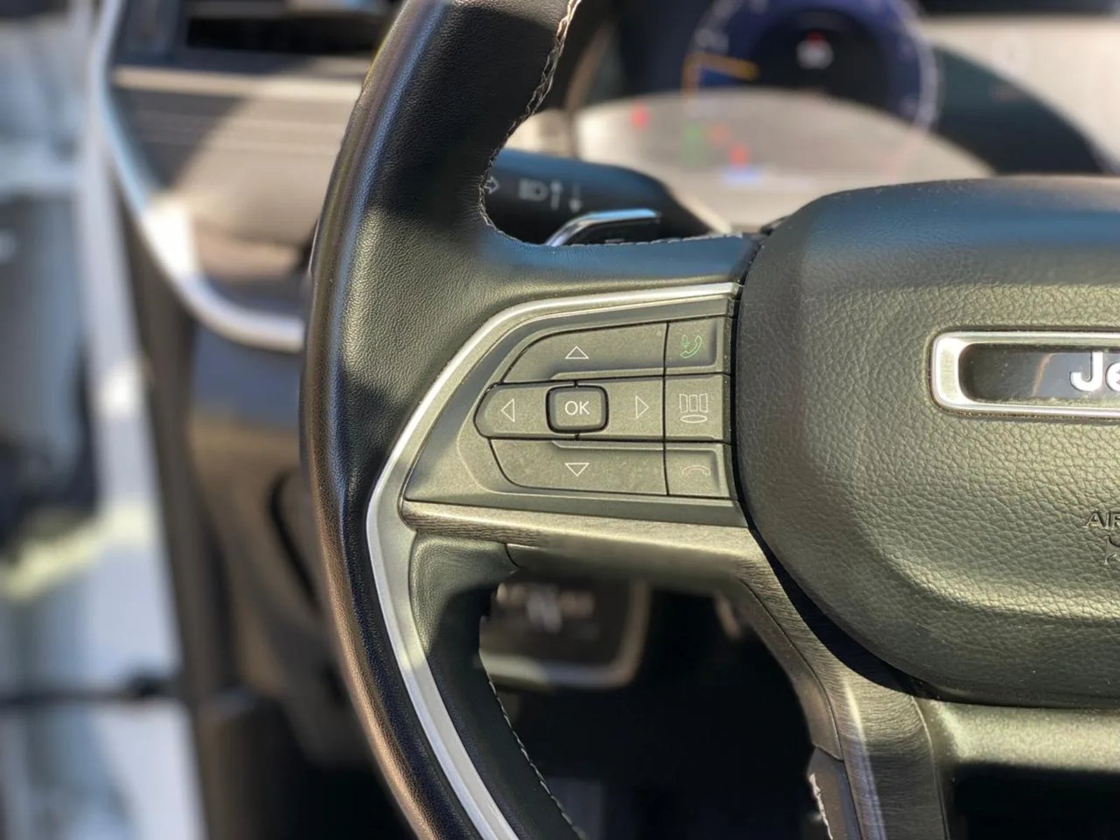 Jeep Grand Cherokee 3.6 Limited L Auto 4WD 2023 - Imagen 19 de 20