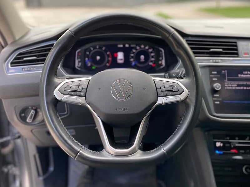 Volkswagen Tiguan 1.4 TSI Comfortline 4X2 AT 2023 - Imagen 19 de 20