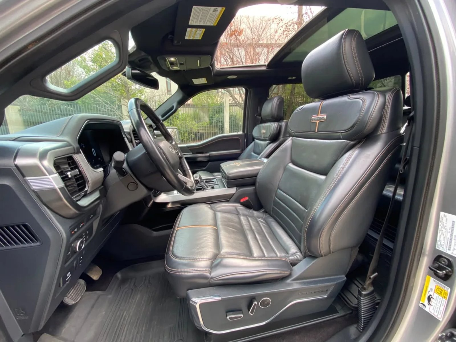 Ford F-150 3.5 Platinum Doble Cabina 4X4 AT 2022 - Imagen 17 de 20