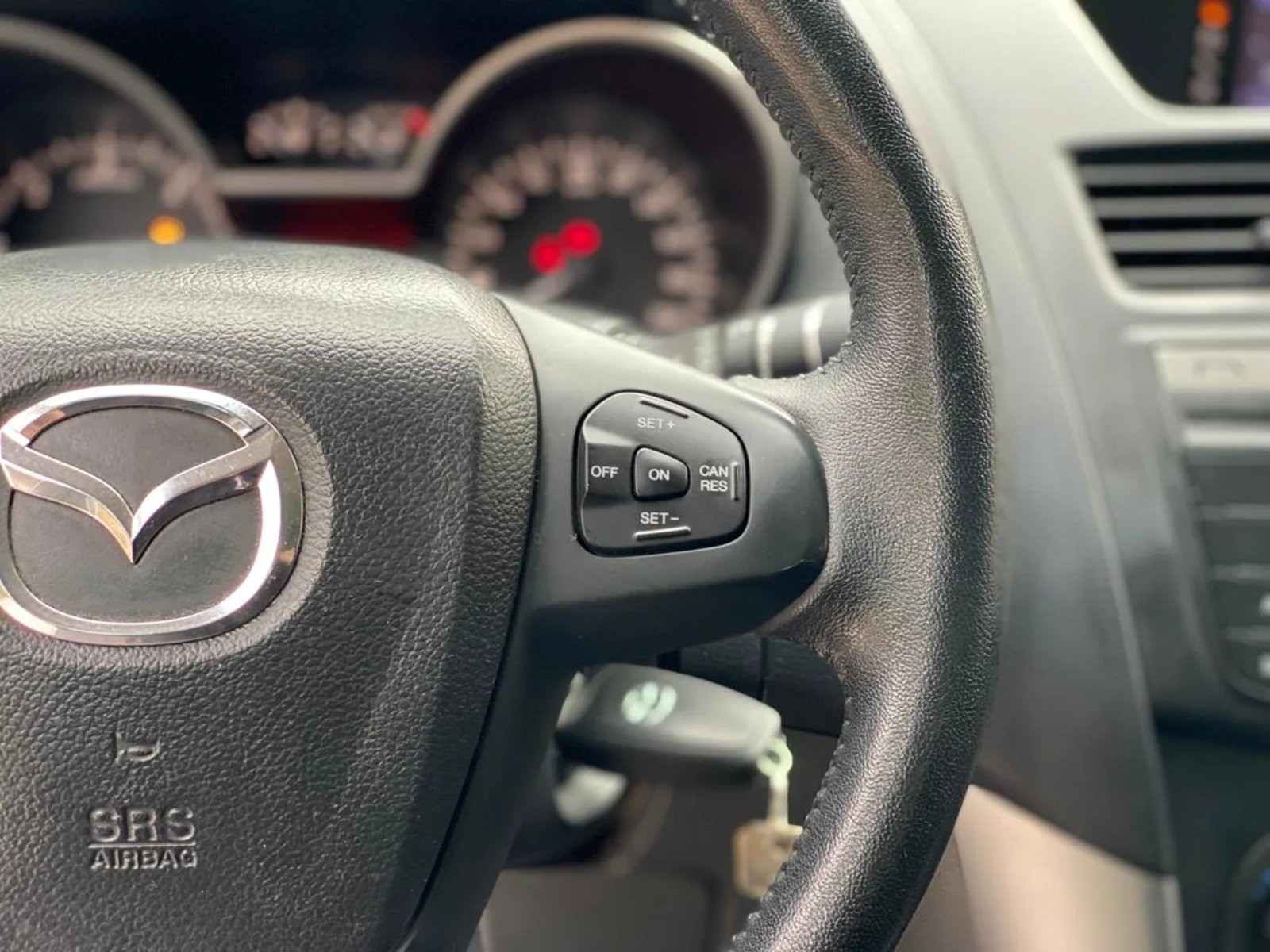 Mazda BT-50 2.2 SDX Diésel 4X4 Doble Cabina 6MT 2021 - Imagen 19 de 20