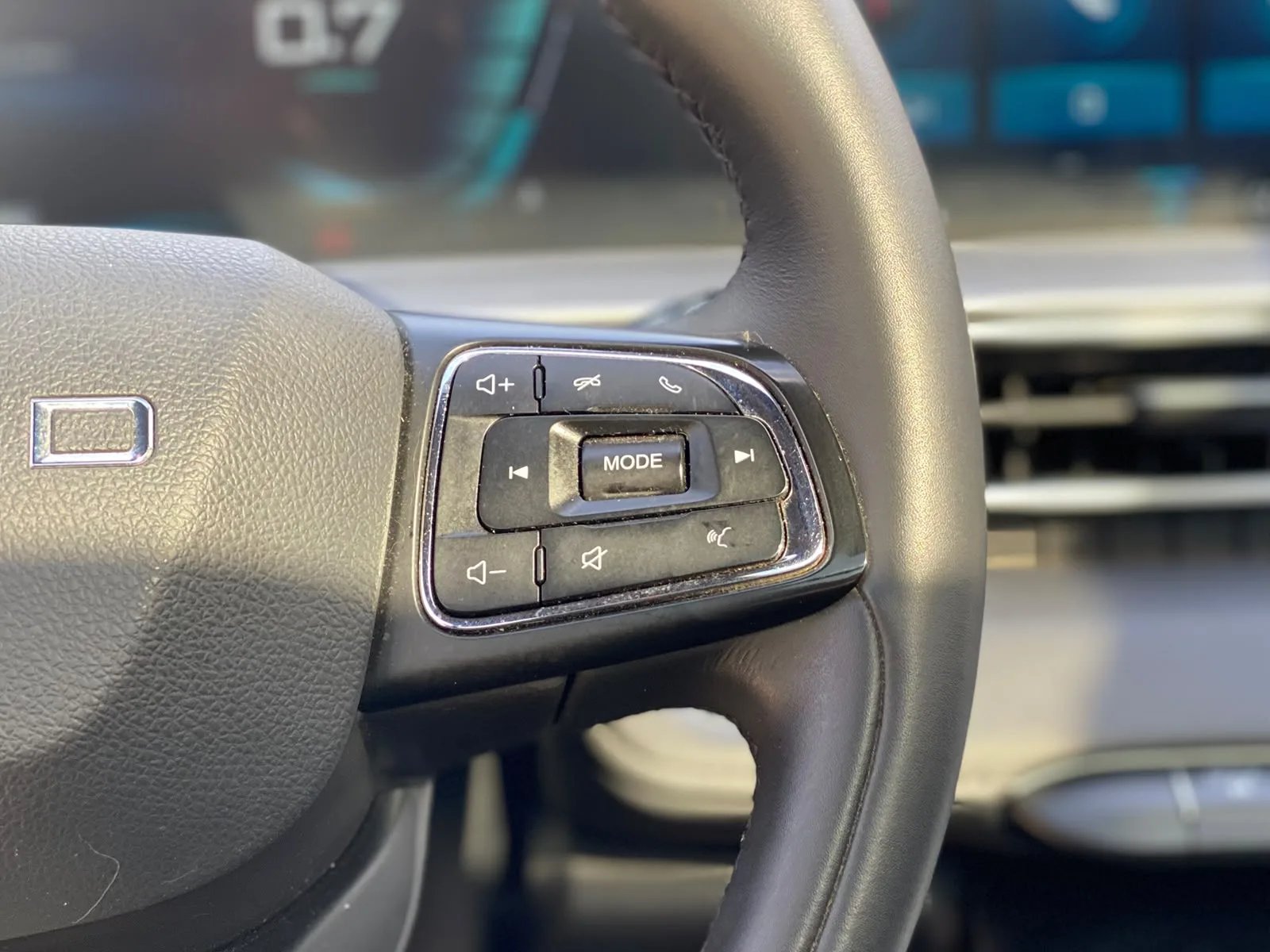 Exeed LX 1.5T Advanced 4X2 CVT AT 2023 - Imagen 20 de 20