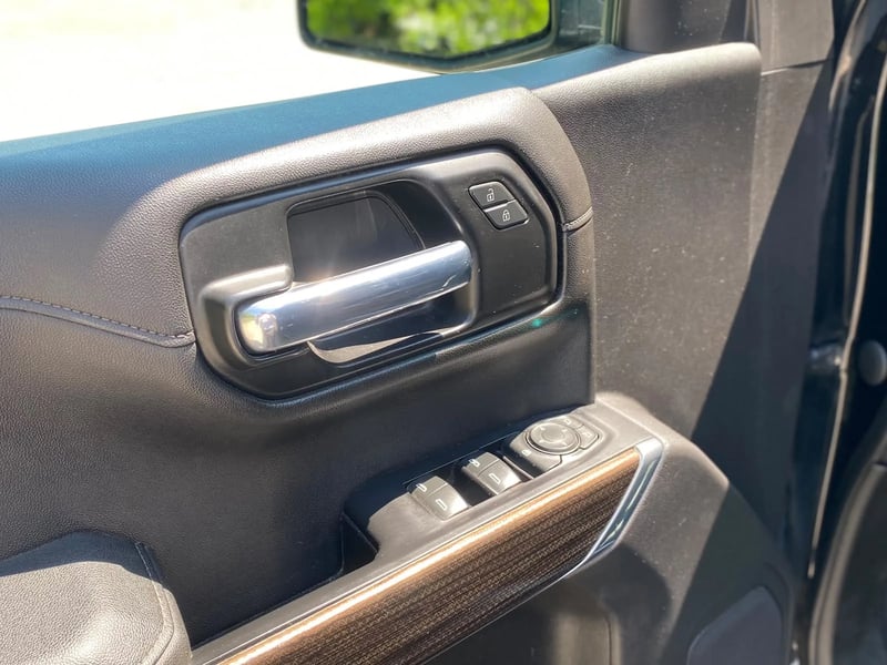 Chevrolet Silverado 5.3 LT Trail Boss Z71 4X4 AT 2022 - Imagen 15 de 19