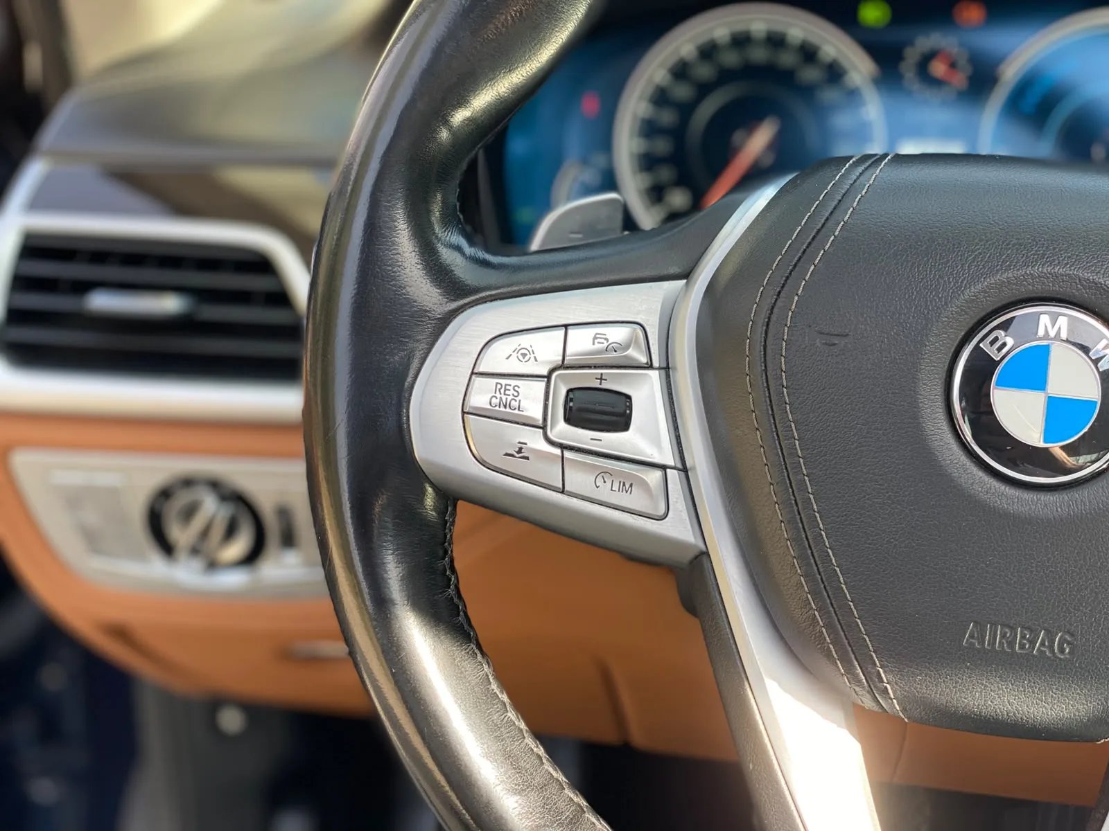 BMW 740 2.0 Hybrid iPerformance 4X2 AT 2018 - Imagen 20 de 20