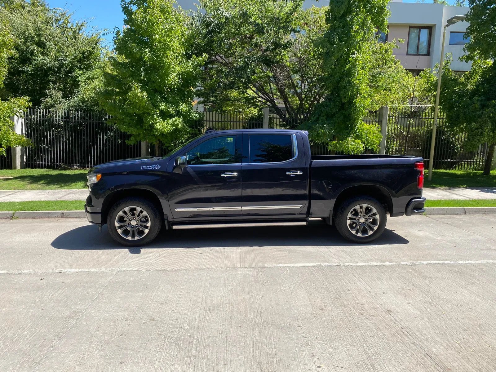 Chevrolet Silverado 3.0 TD High Country Auto DC 4WD 2024 - Foto 5 de 20