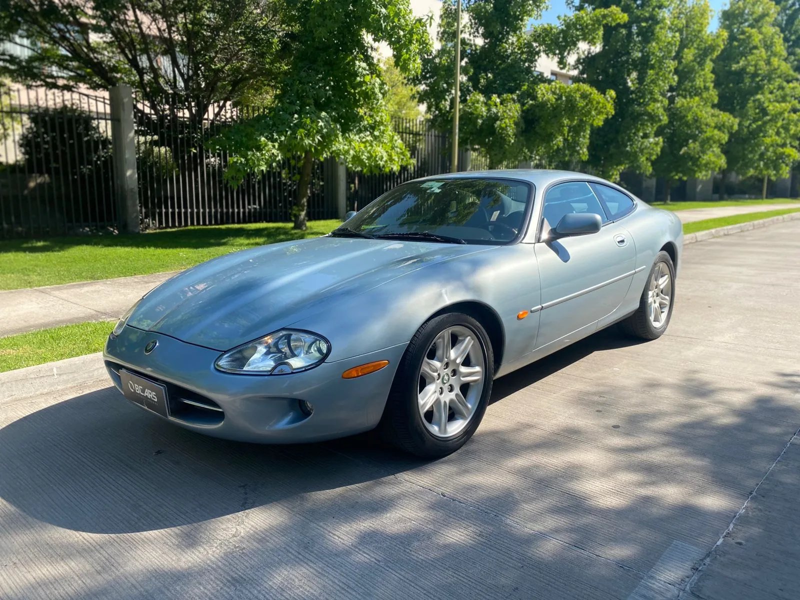Jaguar XK8 V8 4.0 1997 - Foto 2 de 20