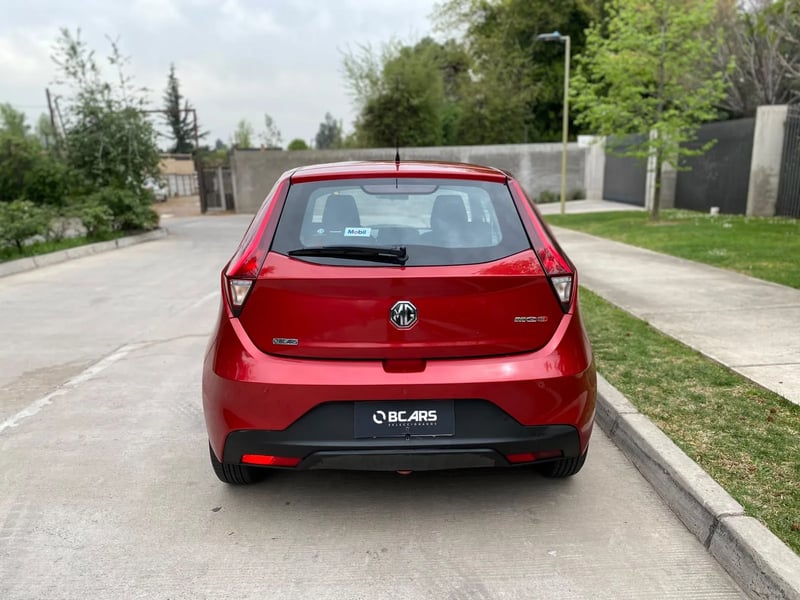 MG 3 1.5 STD 4X2 HB AT 2022 - Imagen 8 de 20