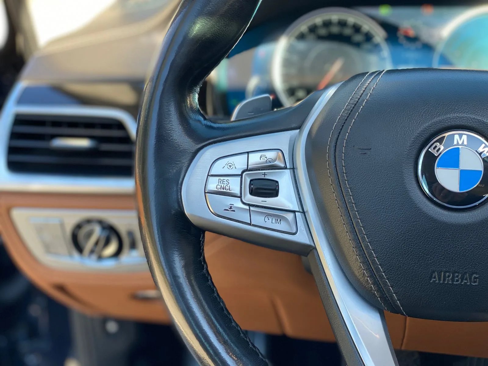 BMW 740 2.0 Hybrid iPerformance 4X2 AT 2018 - Imagen 19 de 20