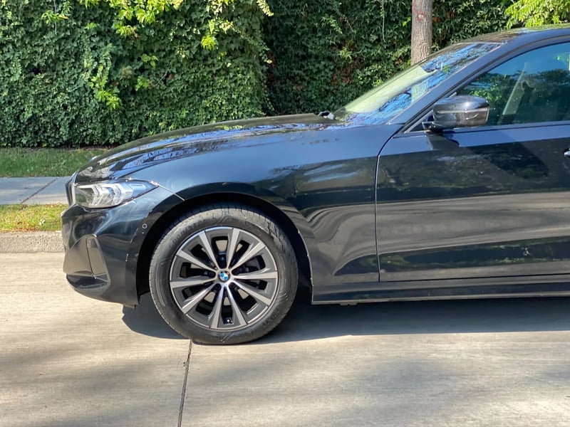 BMW 320i Urban LCI 4X2 AT 2025 - Imagen 4 de 20