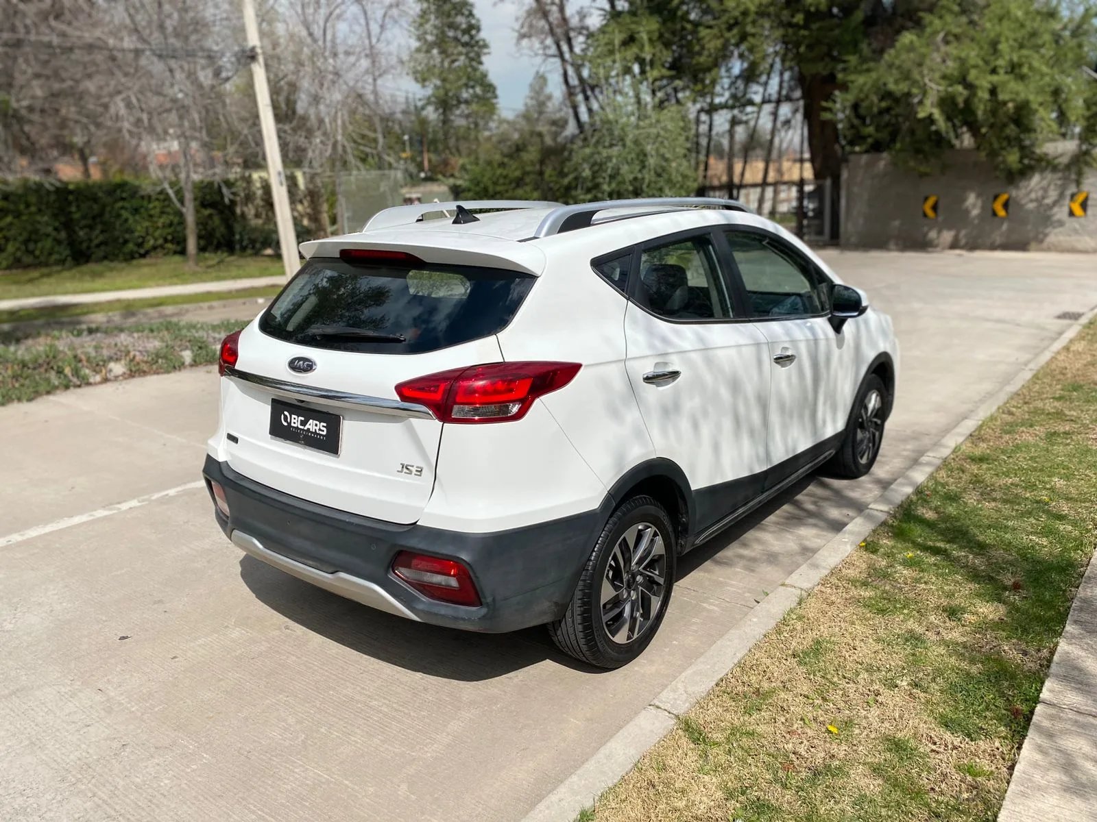 JAC JS3 1.6 Luxury 4X2 CVT AT 2022 - Imagen 10 de 20