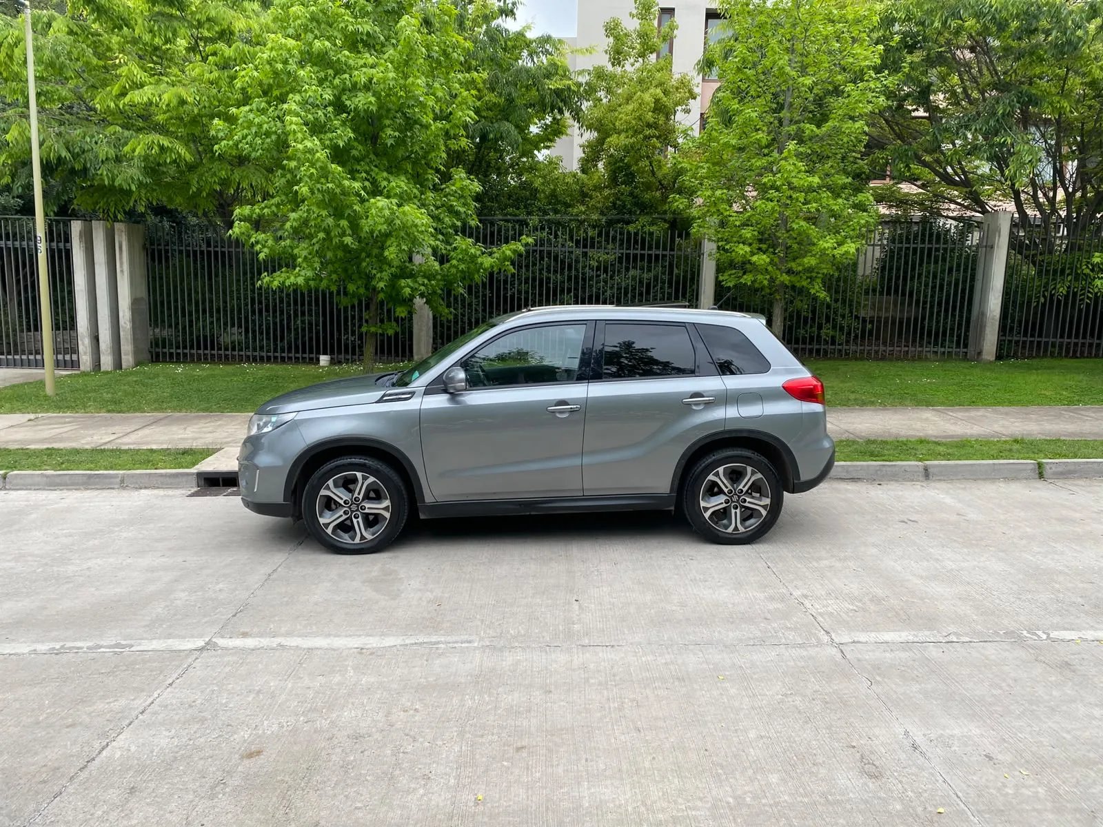 Suzuki Vitara 1.6 Limited 4WD MT 2018 - Foto 5 de 20