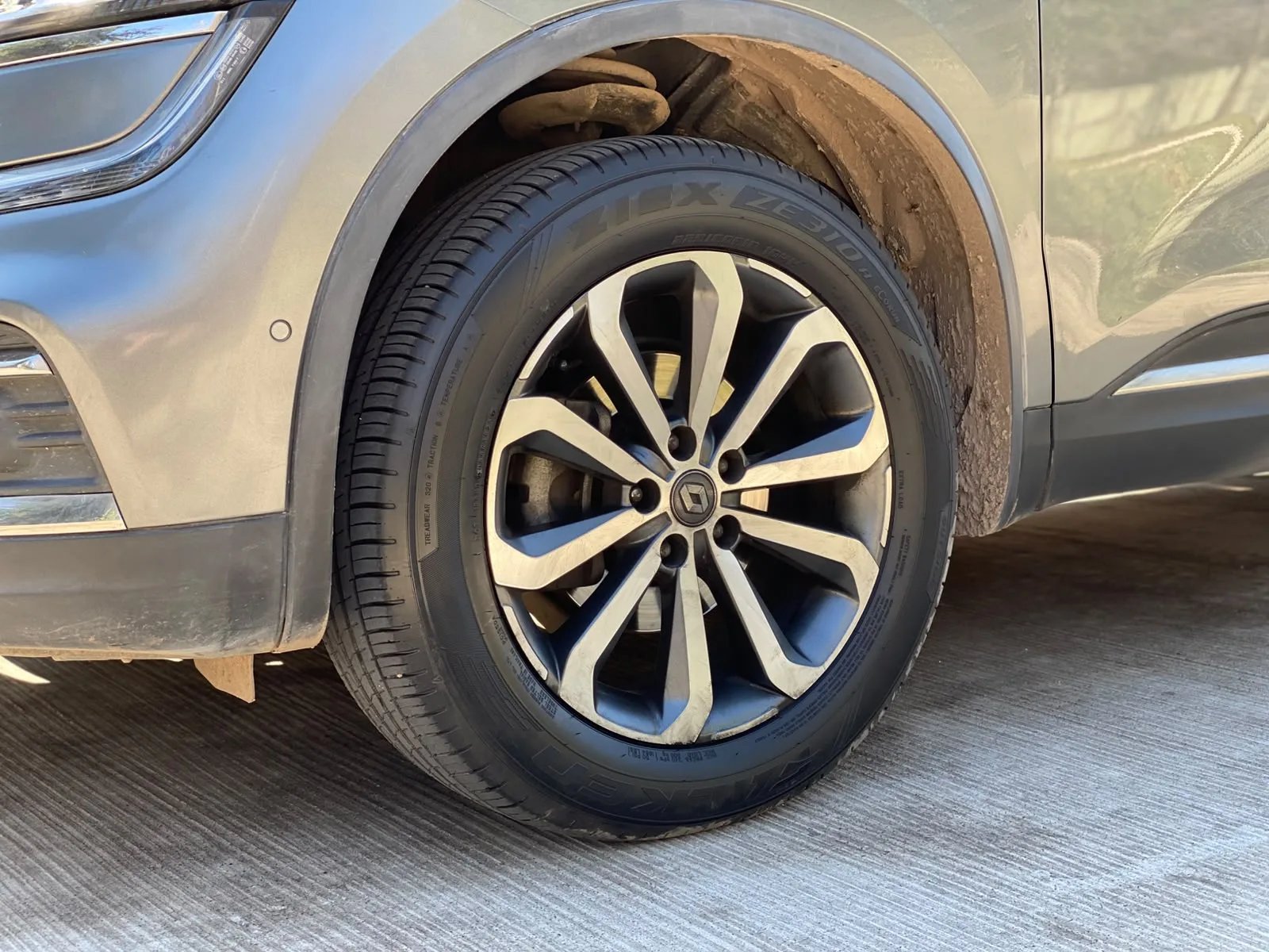 Renault Koleos 2.5 Intens 2WD AT 2022 - Foto 3 de 20