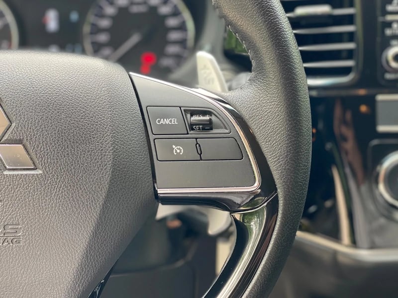 Mitsubishi Outlander 2.4 GLX 4X4 AT 2020 - Imagen 20 de 20