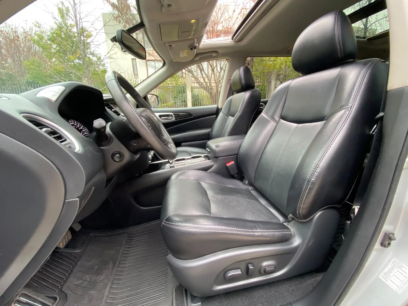 Nissan Pathfinder 3.5 Advance 4X2 CVT AT 2021 - Imagen 16 de 20