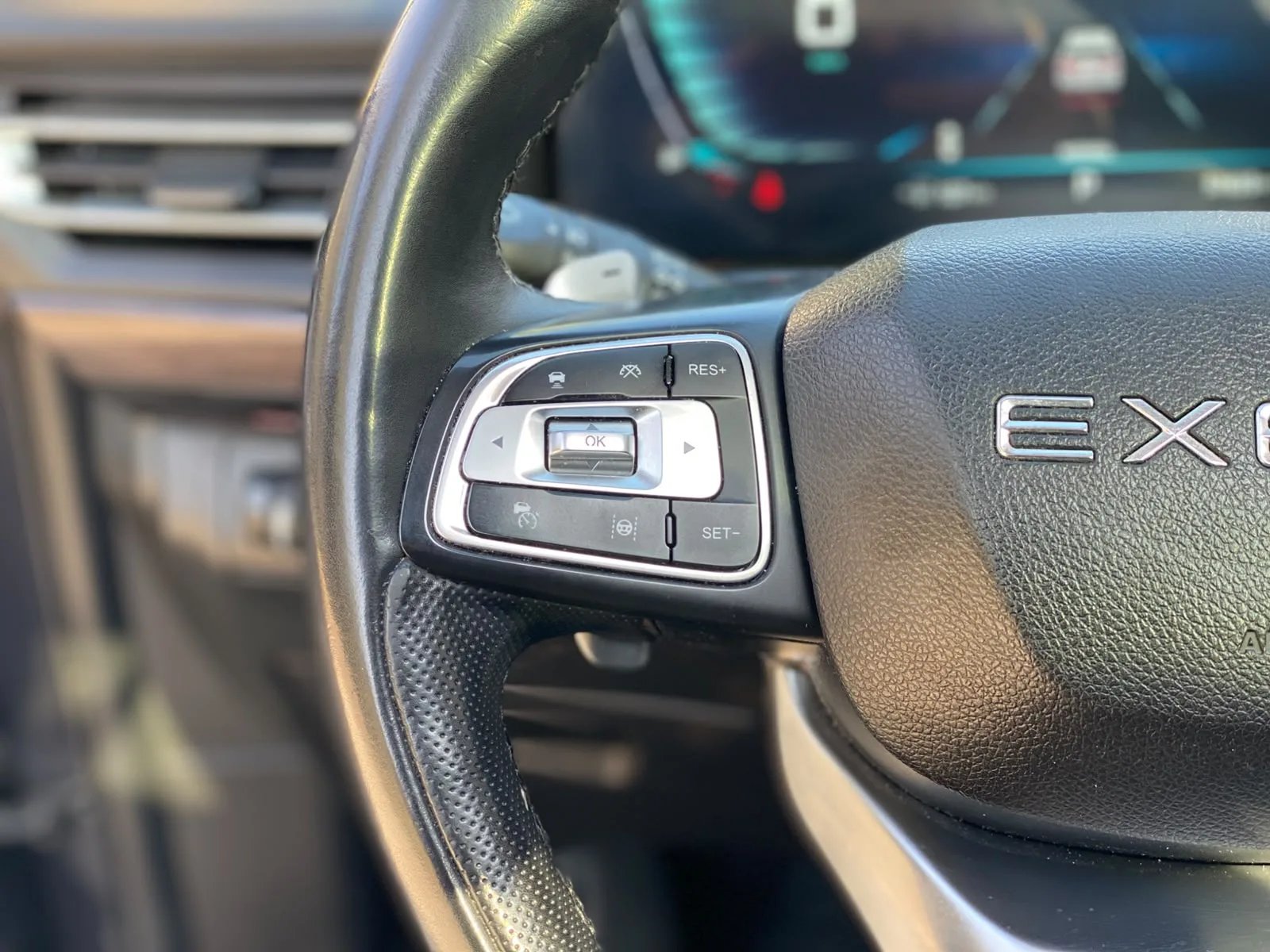 Exeed VX 2.0T Unlimited AWD DCT AT 2023 - Imagen 20 de 20