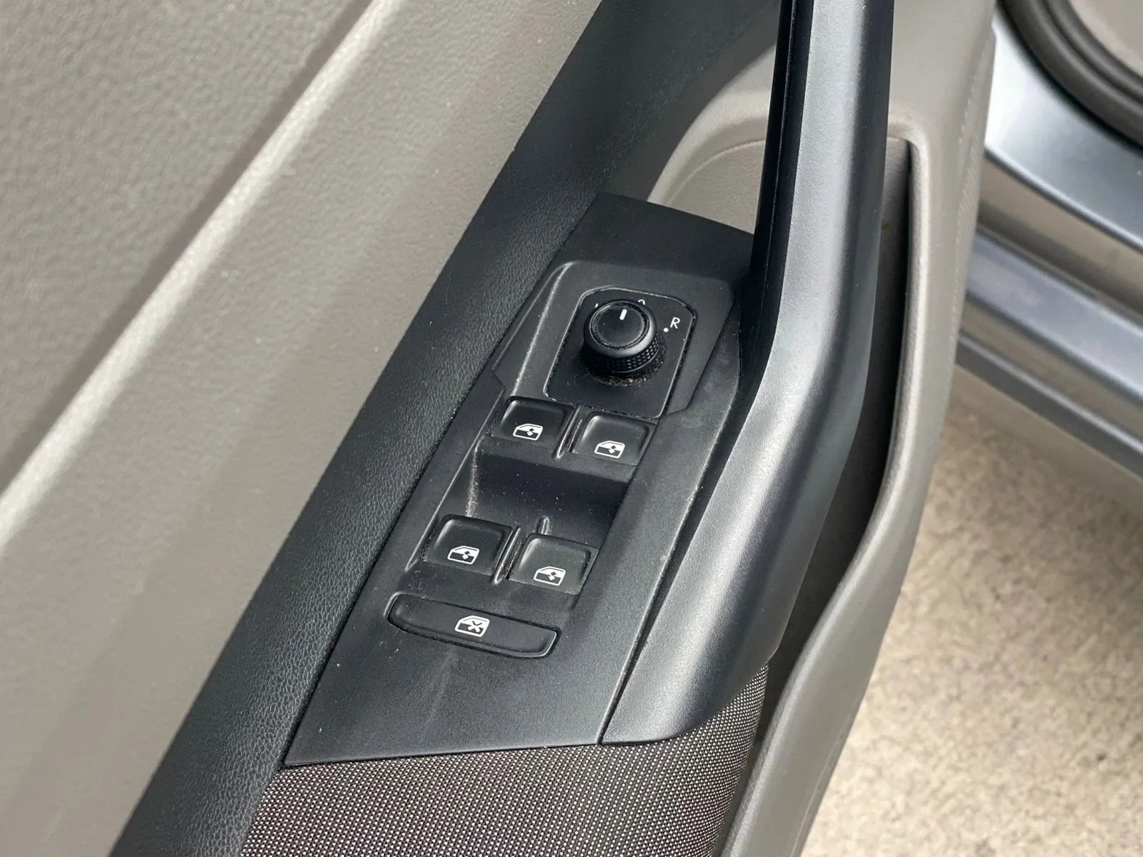 Volkswagen Polo 1.6 Comfortline 4X2 MT 2018 - Imagen 16 de 20