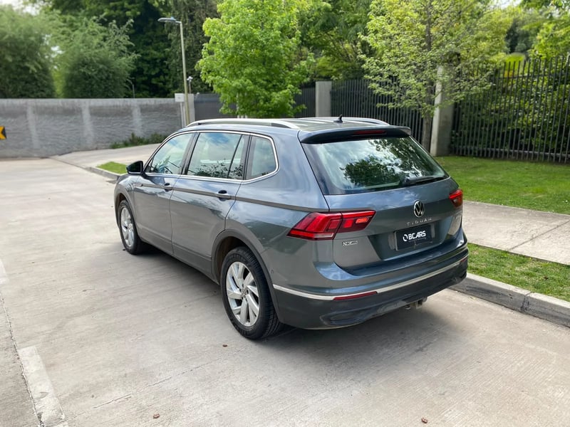 Volkswagen Tiguan 1.4 TSI Comfortline 4X2 AT 2023 - Imagen 5 de 20