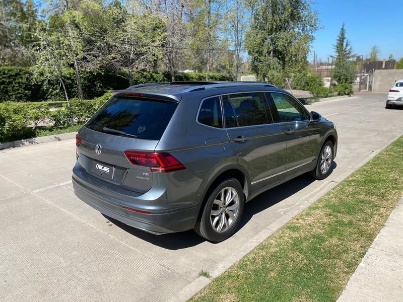 Volkswagen Tiguan 1.4 TSI Highline 4X2 AT 2019 - Imagen 10 de 20