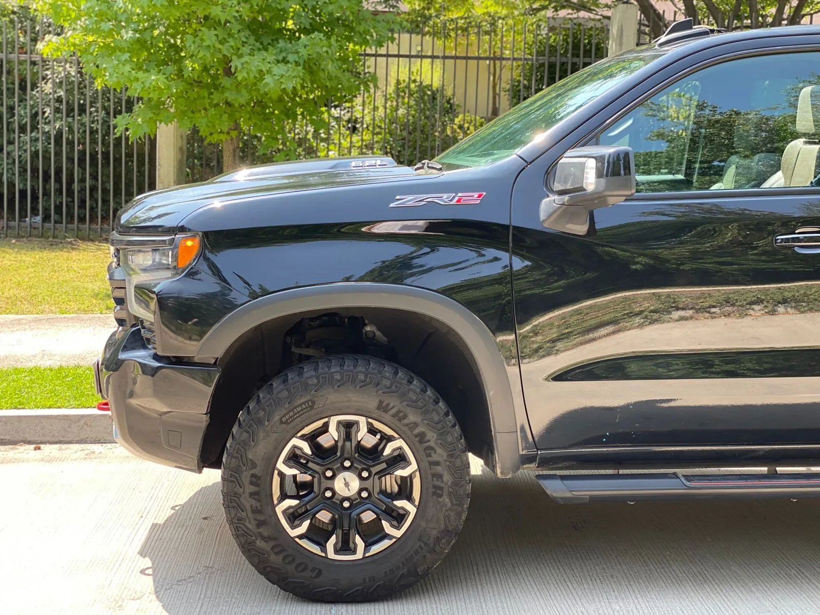 Chevrolet Silverado ZR2 6.2 Auto DC 4WD 2023 - Imagen 4 de 20