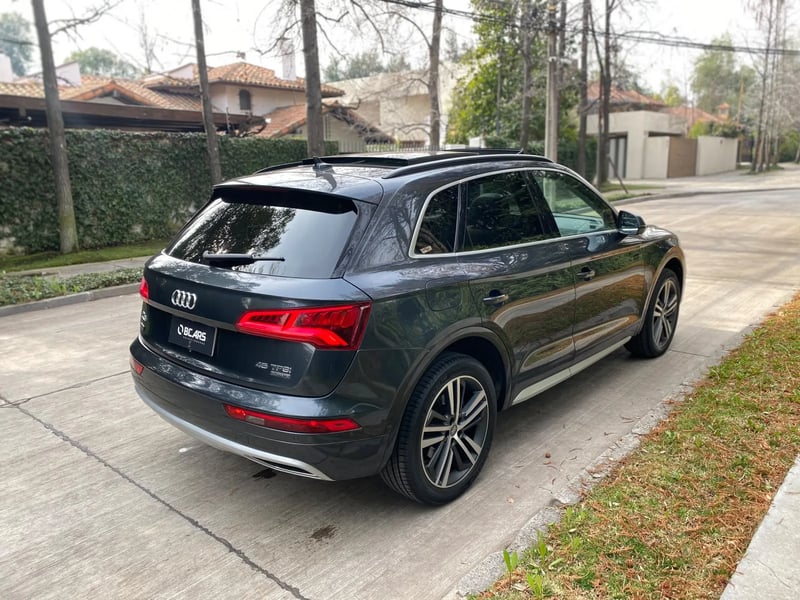 Audi Q5 2.0 TFSI 45 Quattro 4X4 AT 2021 - Imagen 10 de 20