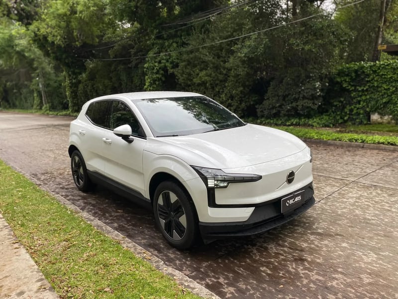 Volvo EX30 Eléctrico Core E40 4X2 AT 2025 - Imagen 13 de 20
