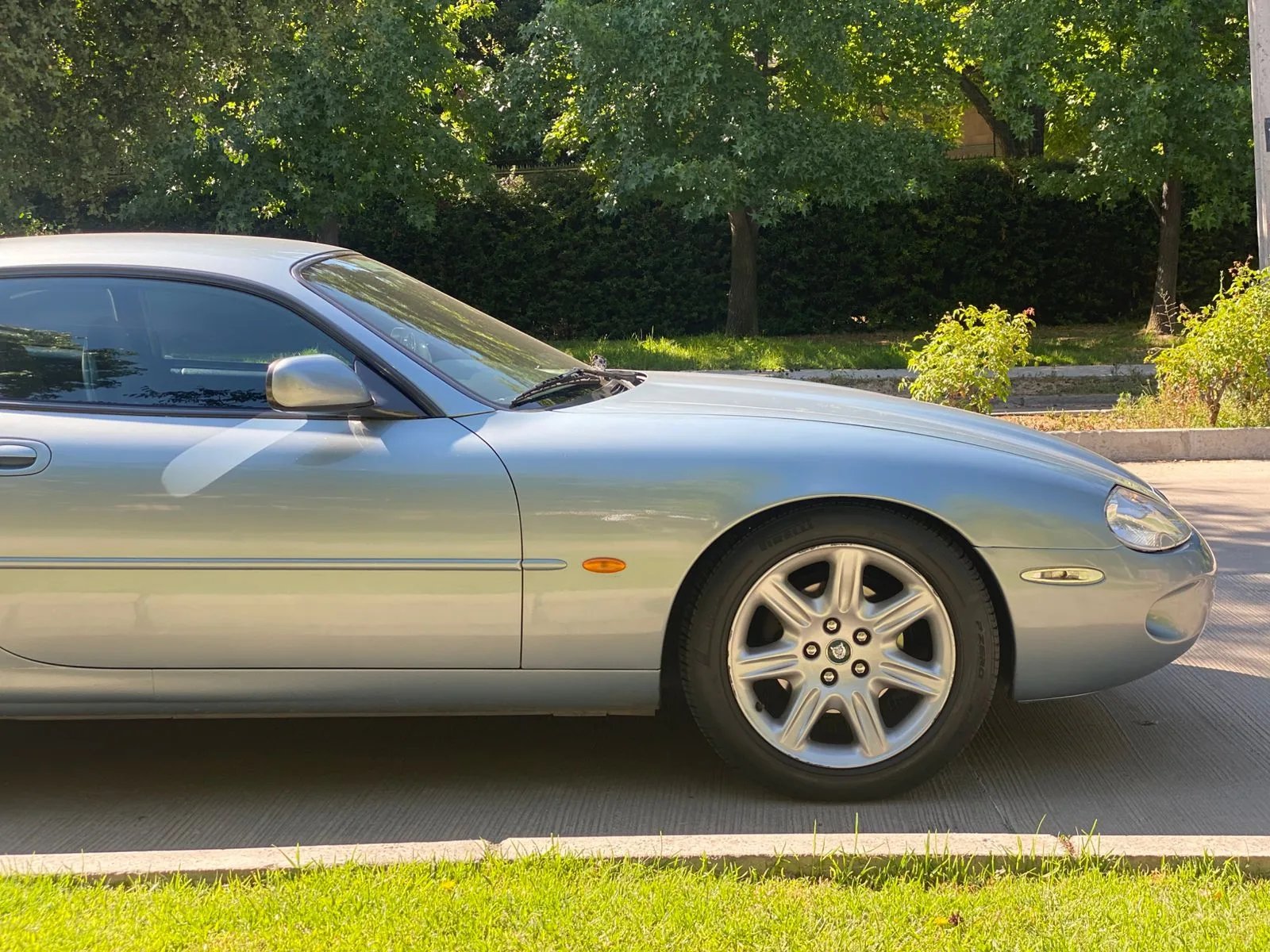 Jaguar XK8 V8 4.0 1997 - Imagen 12 de 20