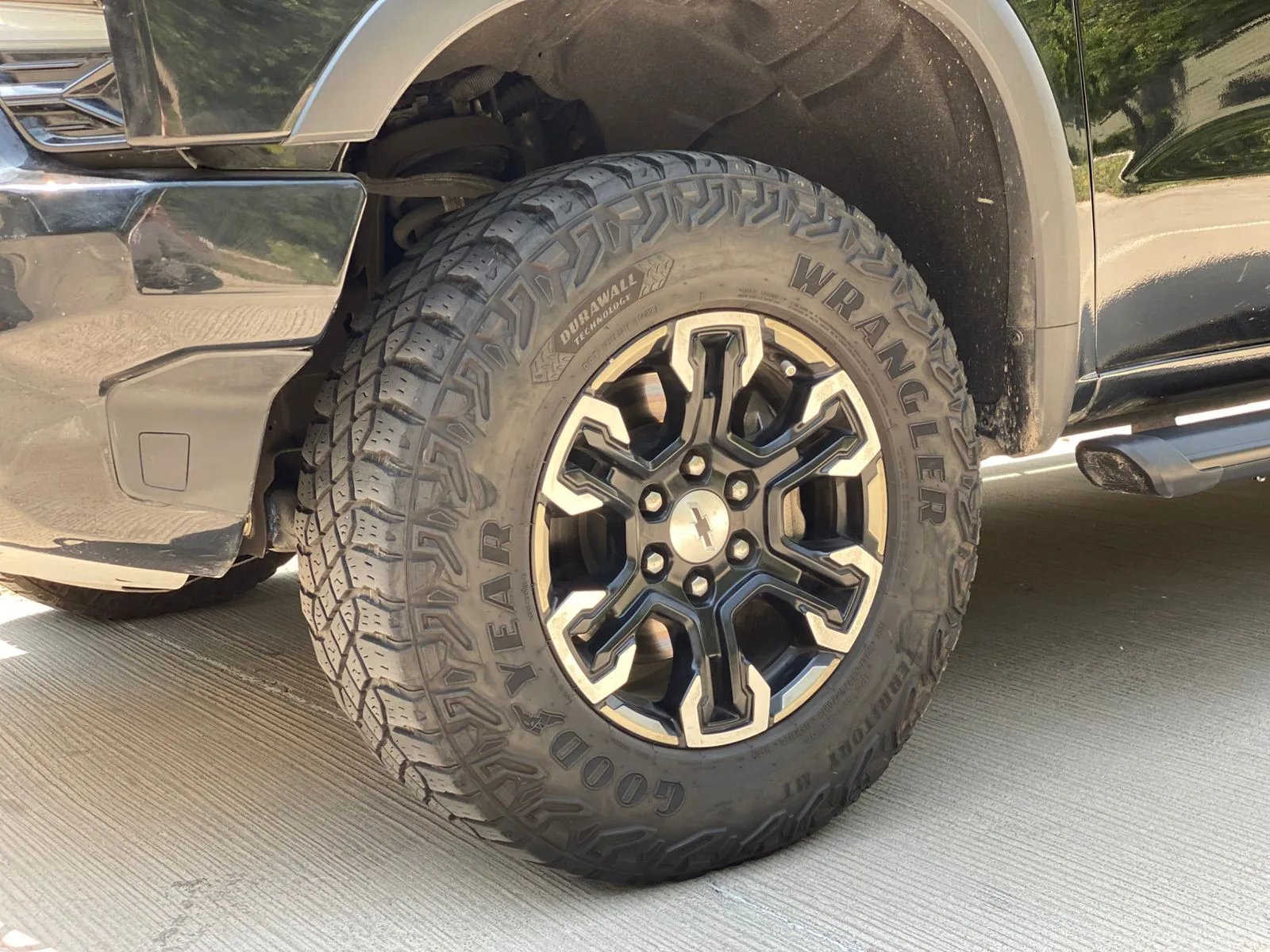 Chevrolet Silverado ZR2 6.2 Auto DC 4WD 2023 - Imagen 3 de 20