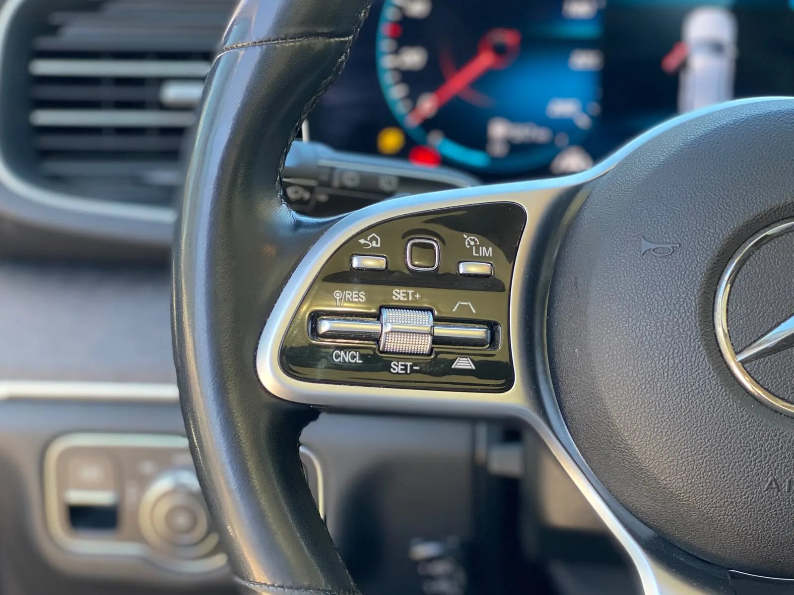 Mercedes-Benz GLE 400 d 2.9 Diésel 4MATIC 4X4 AT 2021 - Imagen 19 de 20