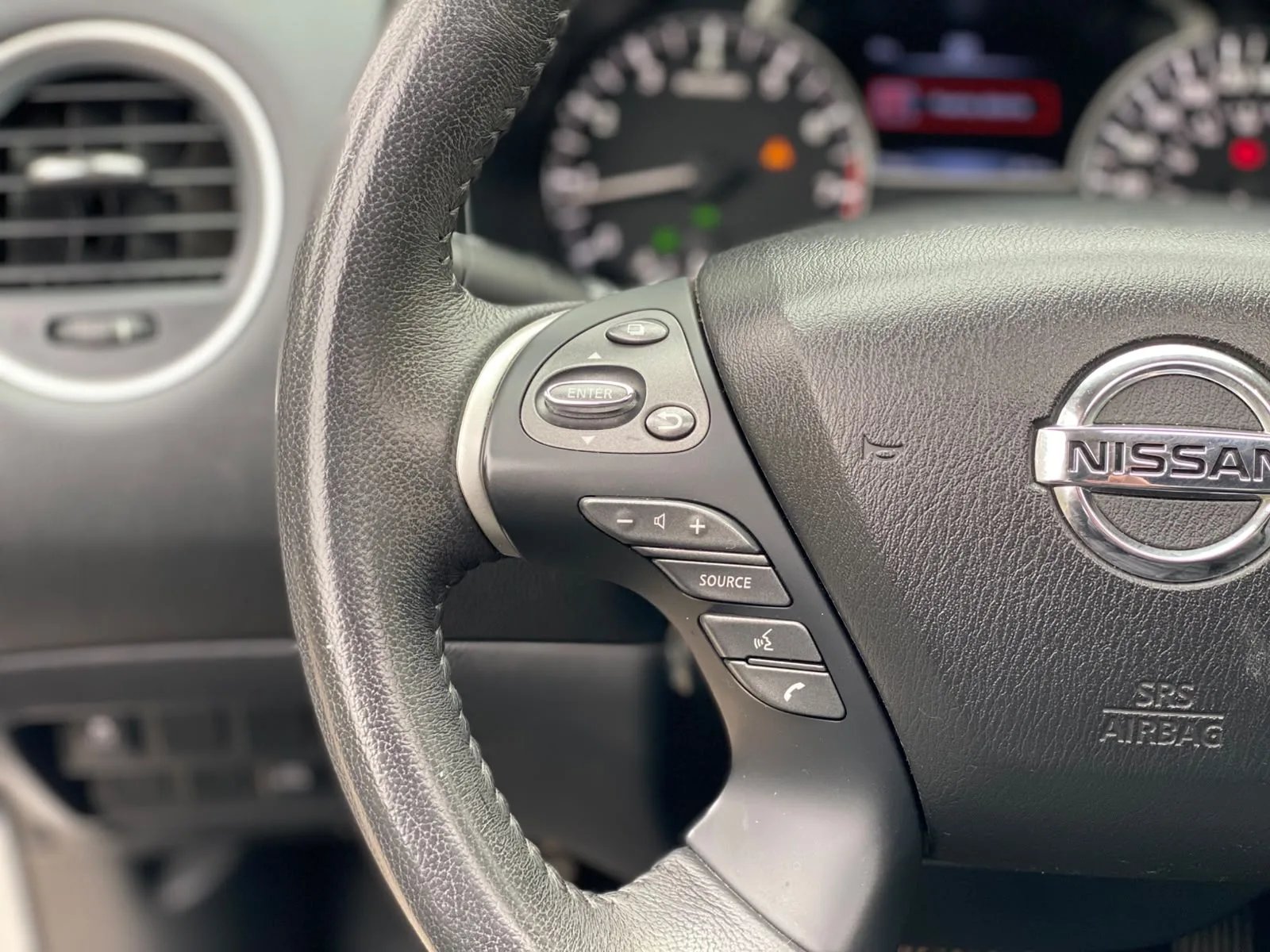 Nissan Pathfinder 3.5 Advance 4X2 CVT AT 2021 - Imagen 17 de 20