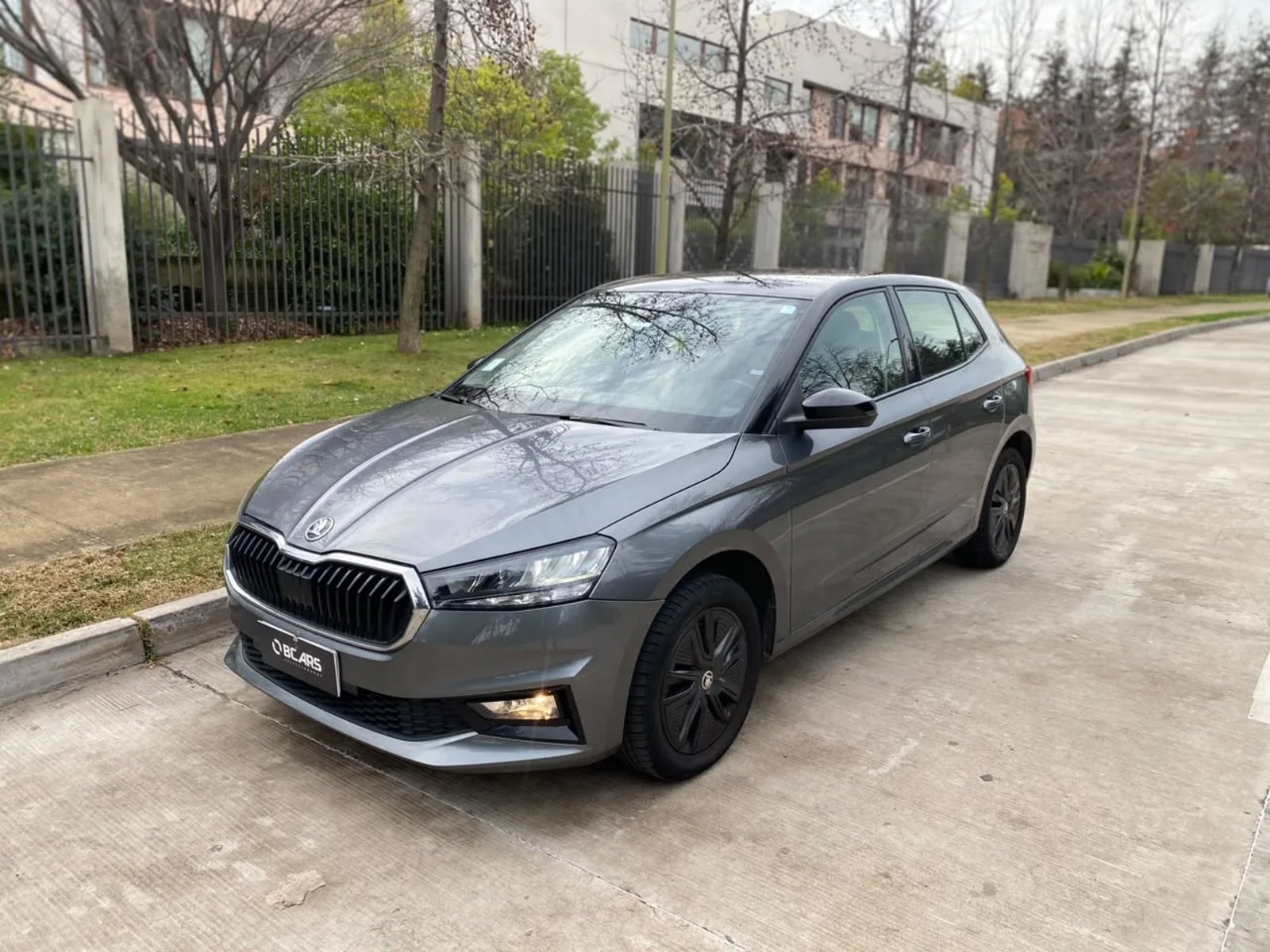Skoda Fabia 1.0 Ambiente 4X2 HB MT 2023 - Foto 2 de 20