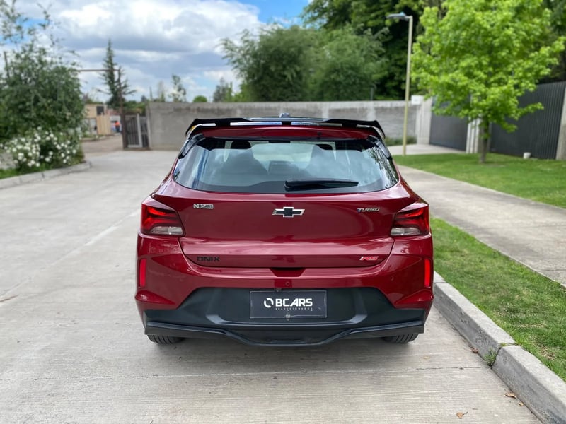 Chevrolet Onix 1.0T RS 4X2 HB MT 2024 - Imagen 8 de 20