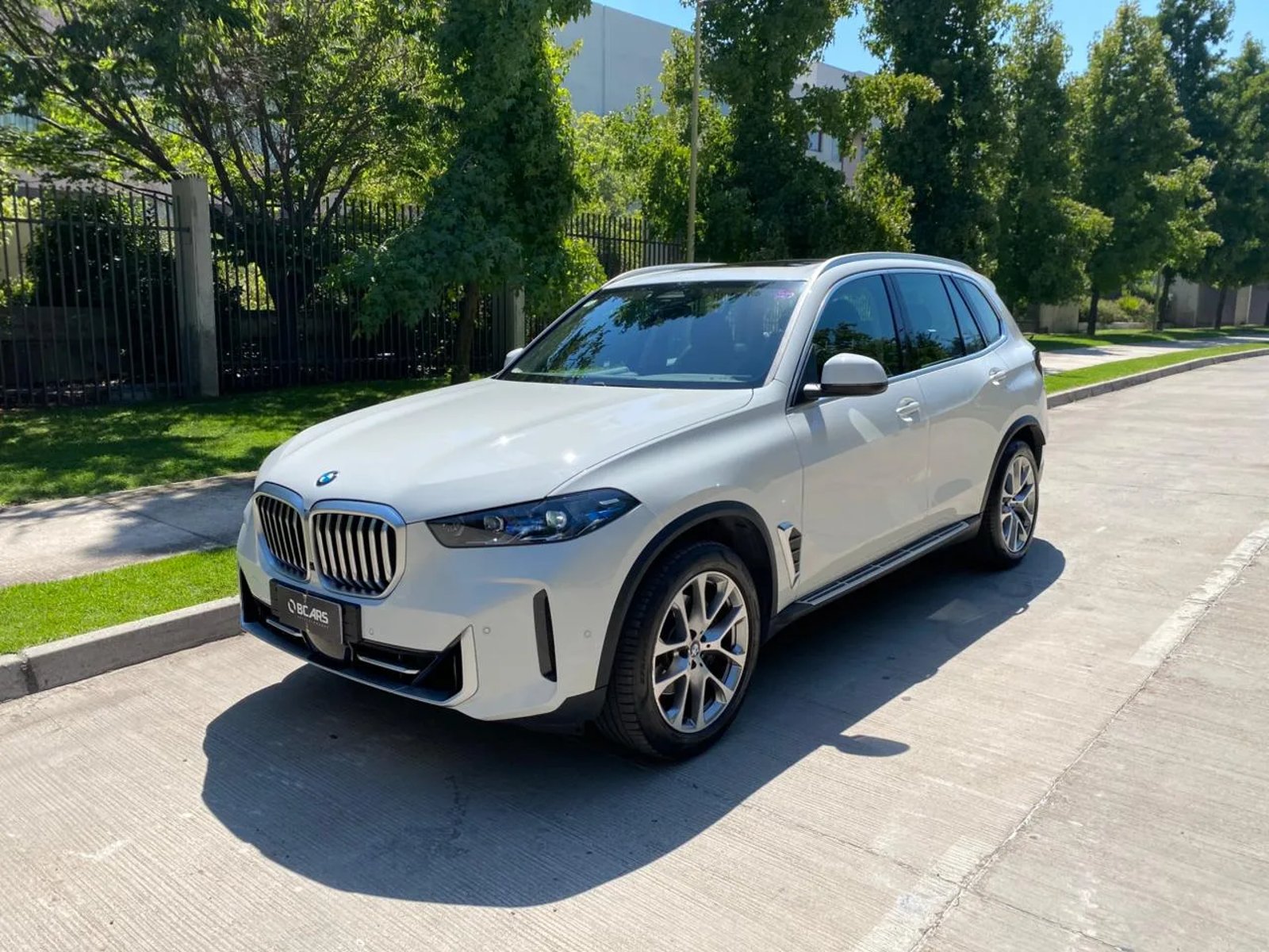 BMW X5 3.0 xDrive40i X Line Auto 2024 - Foto 2 de 20