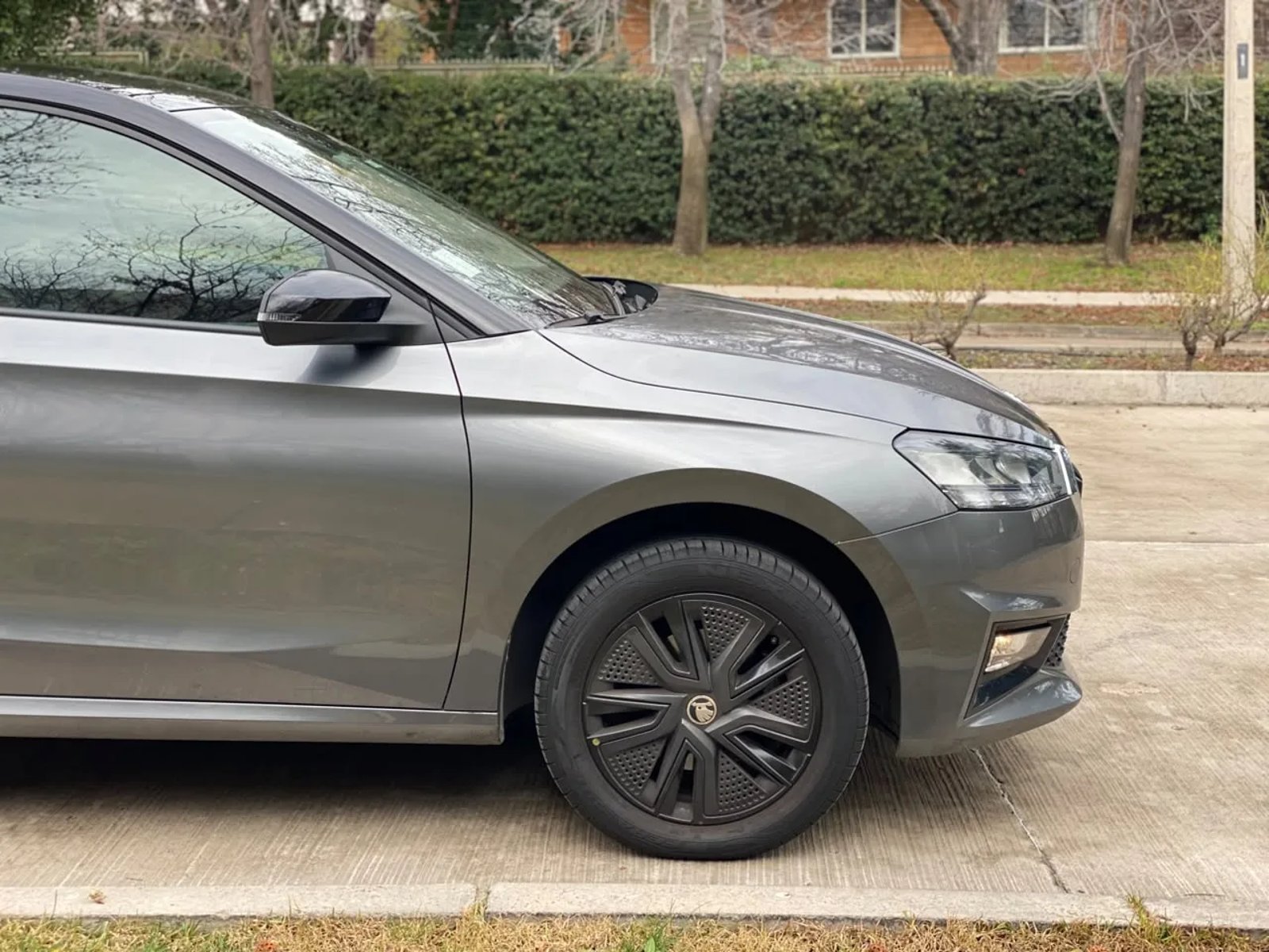 Skoda Fabia 1.0 Ambiente 4X2 HB MT 2023 - Imagen 12 de 20