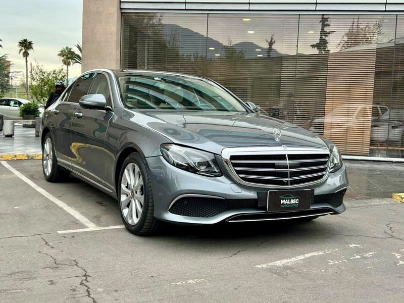 Mercedes-Benz E400 4MATIC 3.0 2018 - Imagen 3 de 10