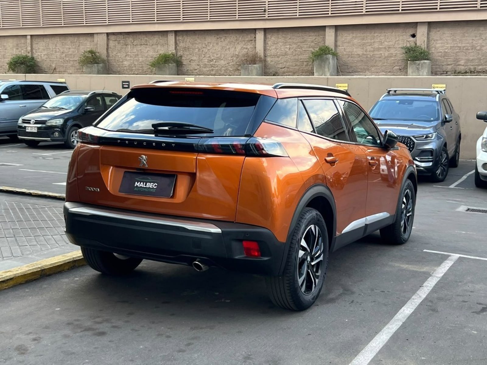 Peugeot 2008 ALLURE PACK BLUEHDI 130 AT 2022 - Imagen 6 de 10