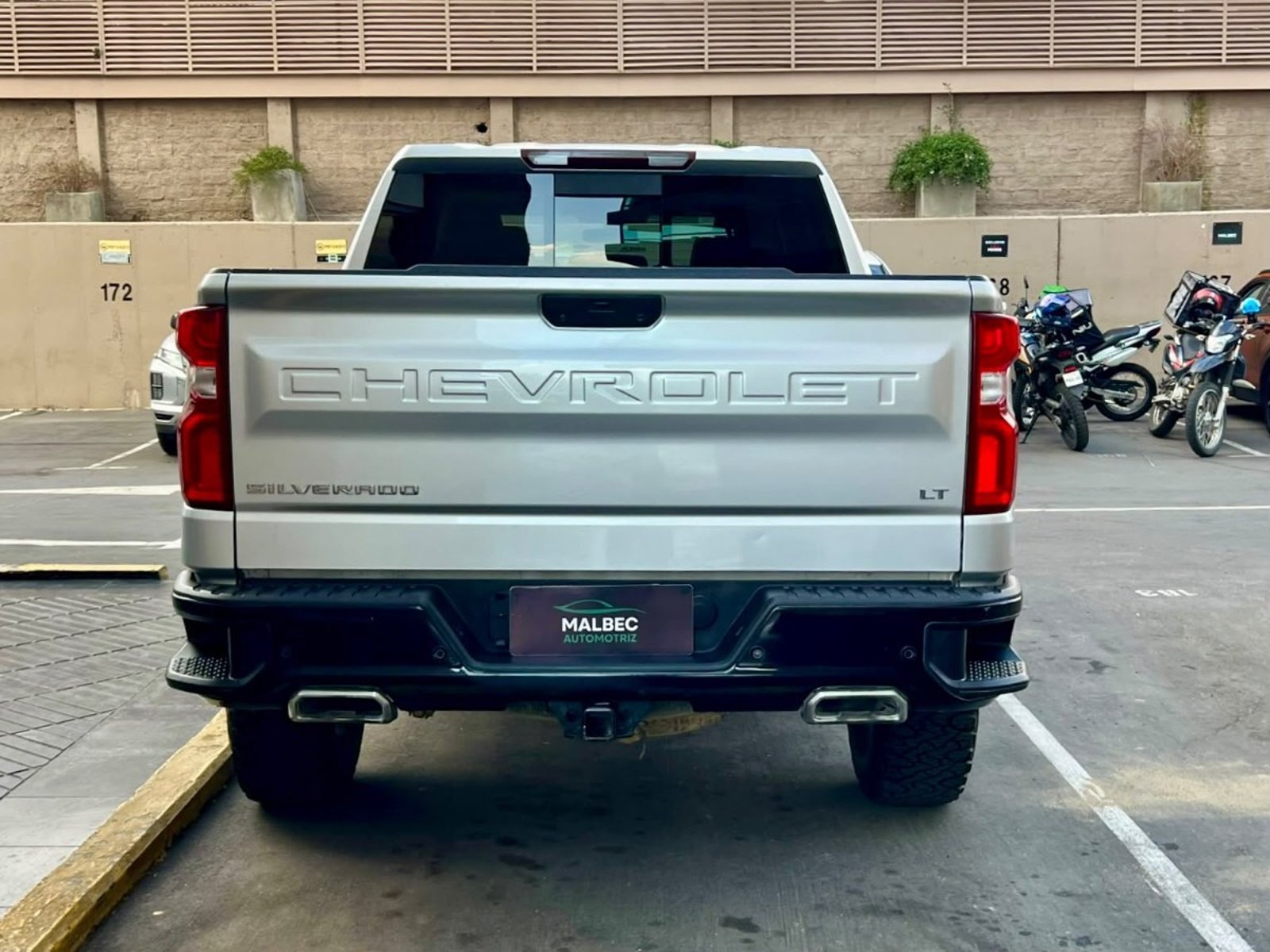 Chevrolet SILVERADO LT TRAILBOSS 5.3 2022 - Imagen 5 de 10