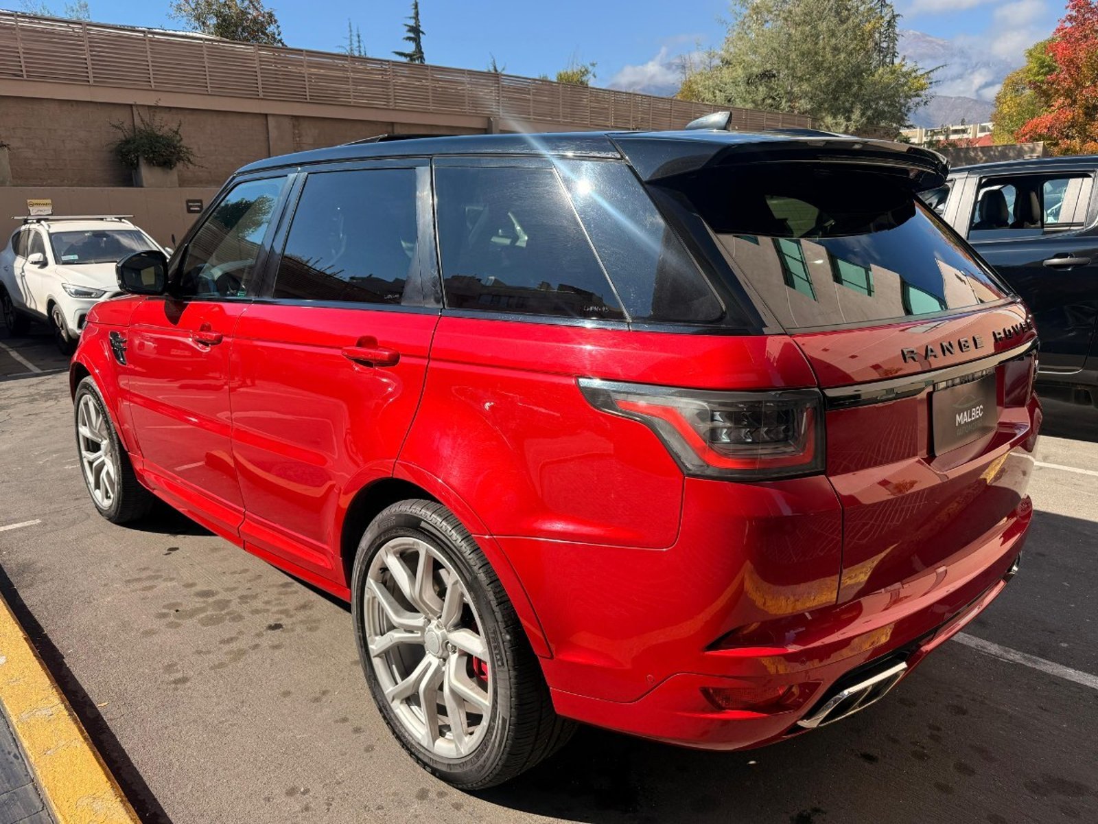 Land Rover RANGE ROVER SPORT SVR 2019 - Foto 3 de 10