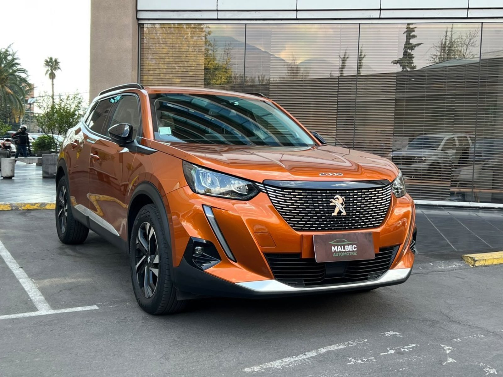 Peugeot 2008 ALLURE PACK BLUEHDI 130 AT 2022 - Imagen 3 de 10